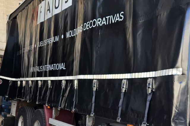 Cómo elegir la mejor lona a medida para tu remolque