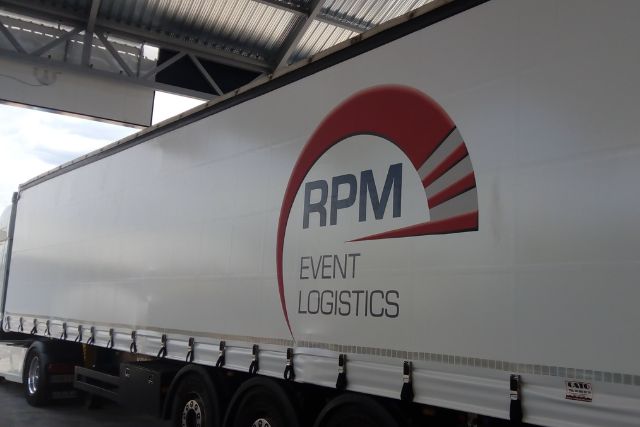 Cada lona de camion cuenta una historia. La tuya.