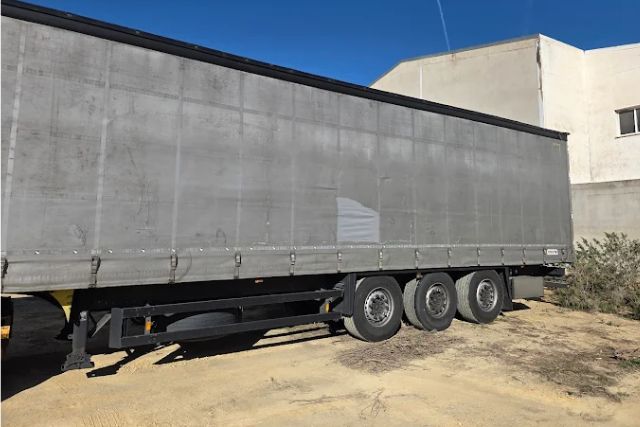 Caso de éxito: cómo renovar a tiempo el toldo para camión evita sustos en ruta