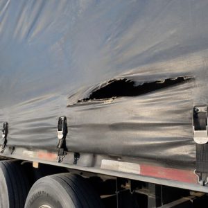 lona de camion rota por no revisar